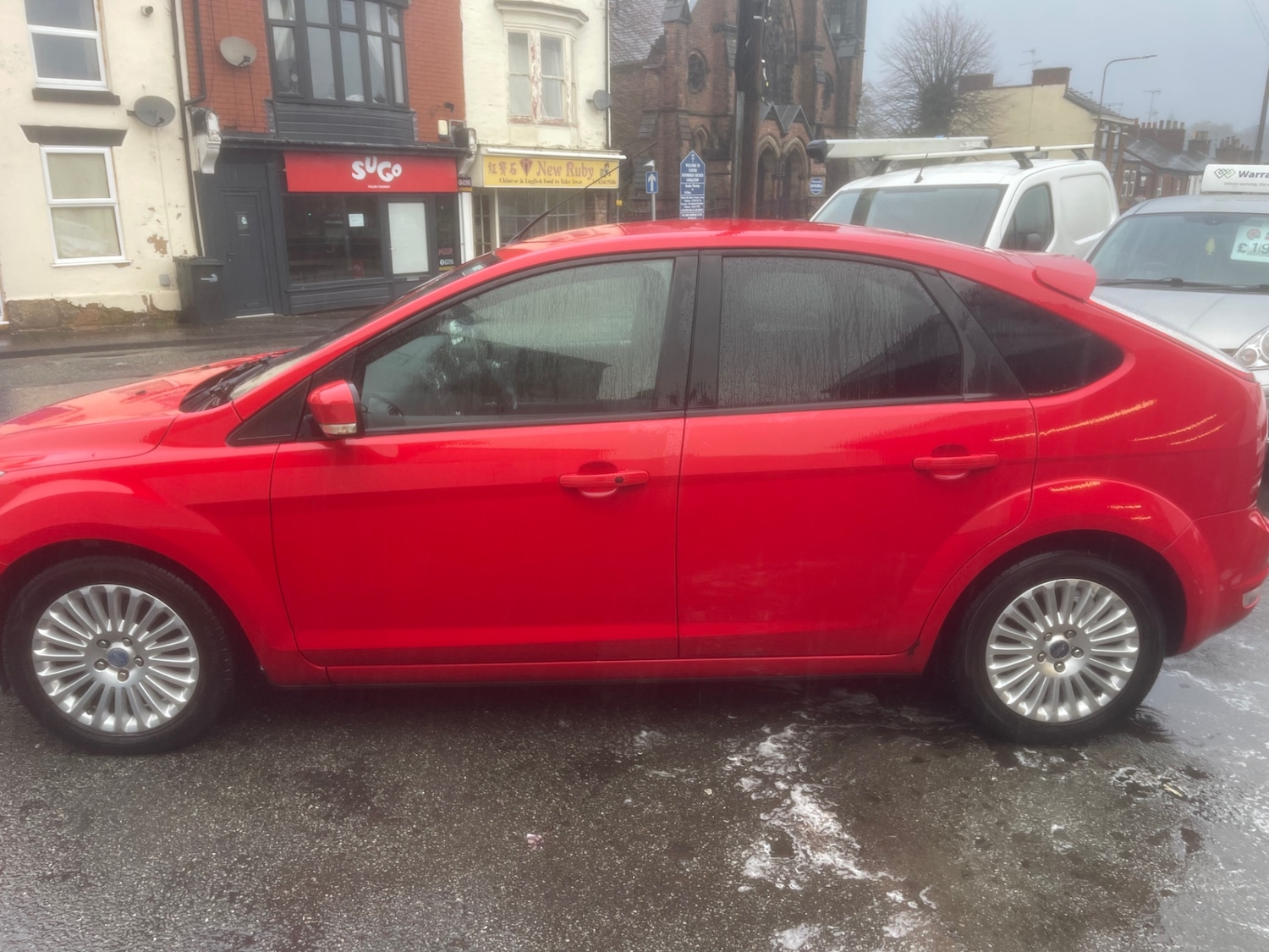Used Ford Focus 2010 for sale - 76835028: Photo 6