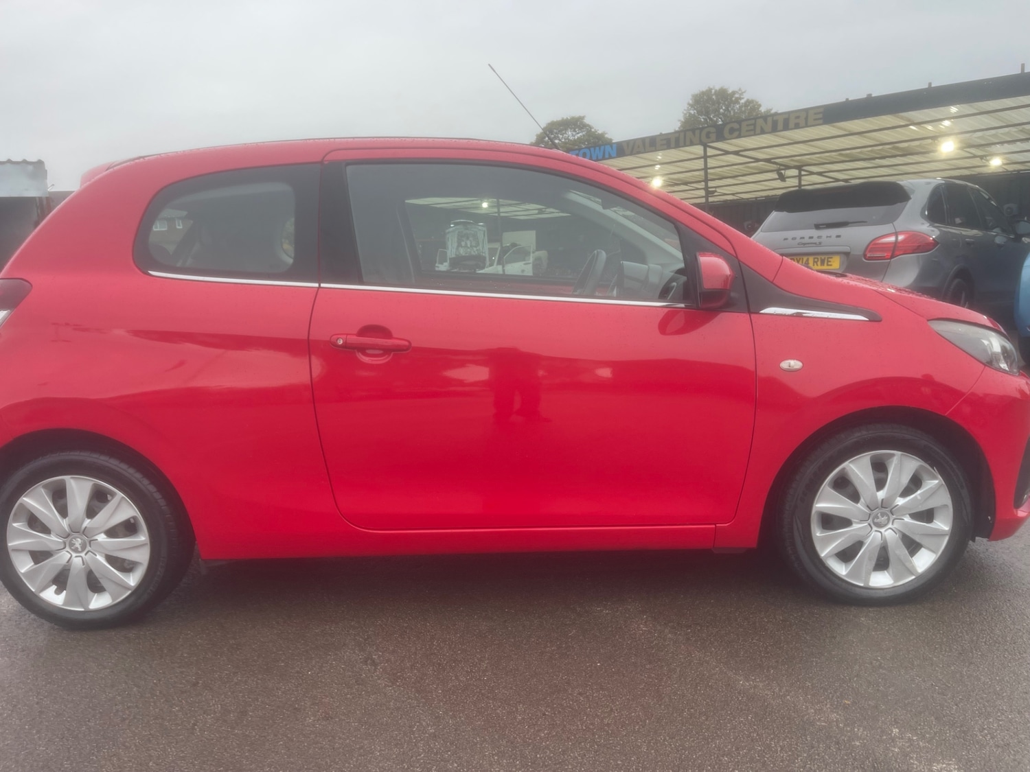 Used Peugeot 108 2015 for sale - 76113657: Photo 2