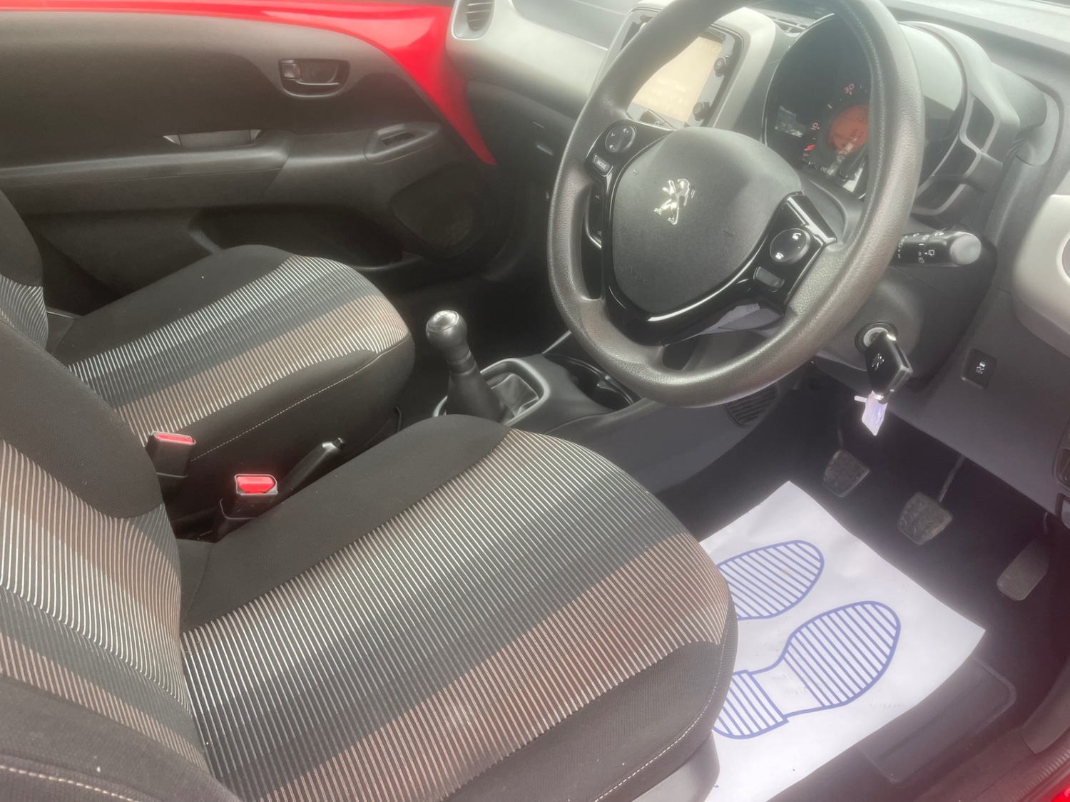 Used Peugeot 108 2015 for sale - 76113657: Photo 9