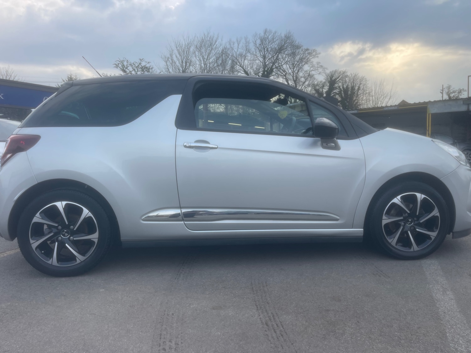 Used DS Automobiles DS 3 2017 for sale - 77766585: Photo 2
