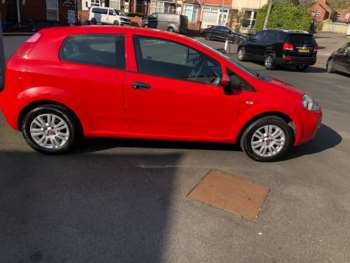 Used Fiat Punto 2015 for sale - 74130374: Photo