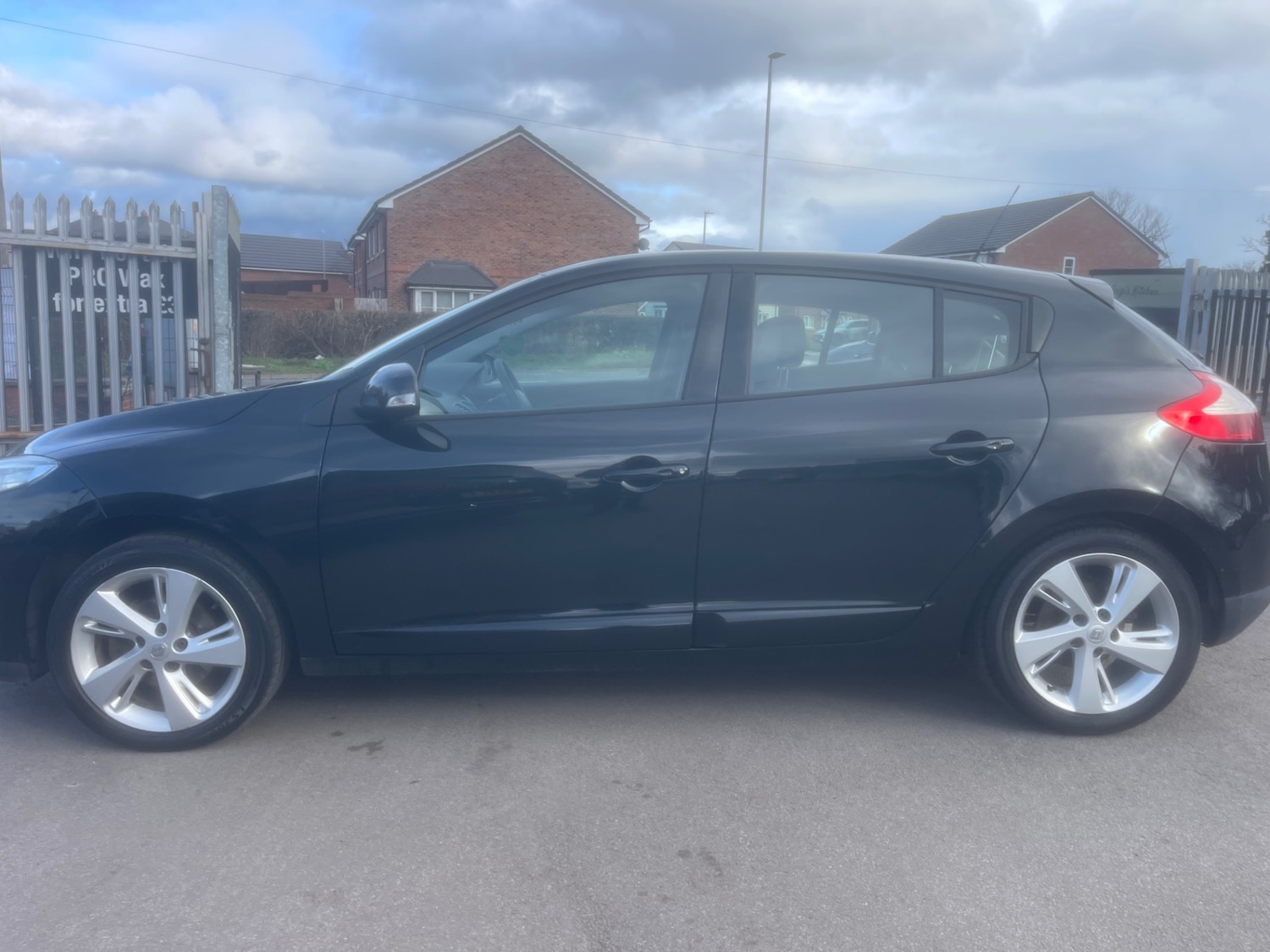 Used Renault Megane 2012 for sale - 77896686: Photo 5