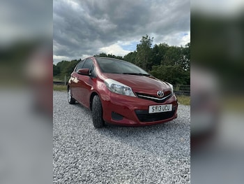 Toyota - Yaris