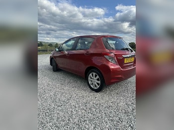 Used Toyota Yaris 2013 for sale - 76197248: Photo 3