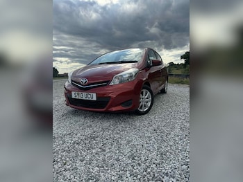 Used Toyota Yaris 2013 for sale - 76197248: Photo 4
