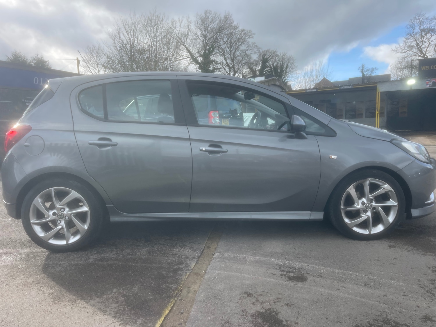 Used Vauxhall Corsa 2018 for sale - 77729127: Photo 2