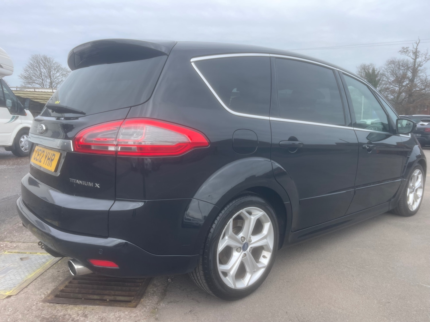 Used Ford S-Max 2012 for sale - 77985119: Photo 3