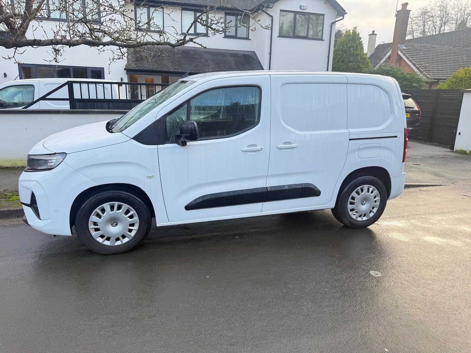 Used Vauxhall Combo 2024 for sale - 77541813: Photo 3