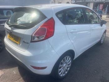 Used Ford Fiesta 2014 for sale - 75560435: Photo