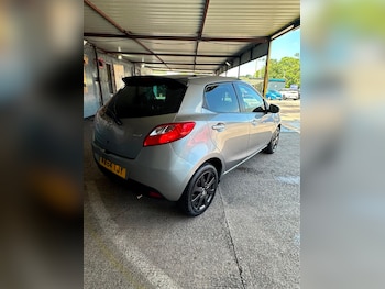 Used Mazda Mazda2 2014 for sale - 79211119: Photo