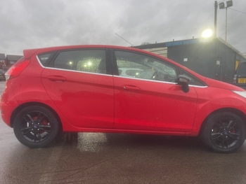 Used Ford Fiesta 2015 for sale - 77682270: Photo