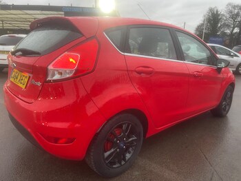 Used Ford Fiesta 2015 for sale - 77682270: Photo