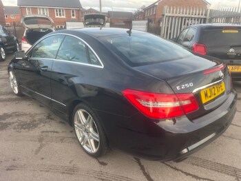 Used Mercedes-Benz E Class 2012 for sale - 77264727: Photo