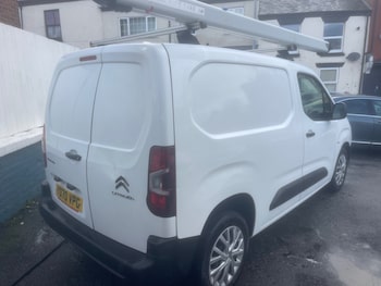 Used Citroen Berlingo 2020 for sale - 76853532: Photo