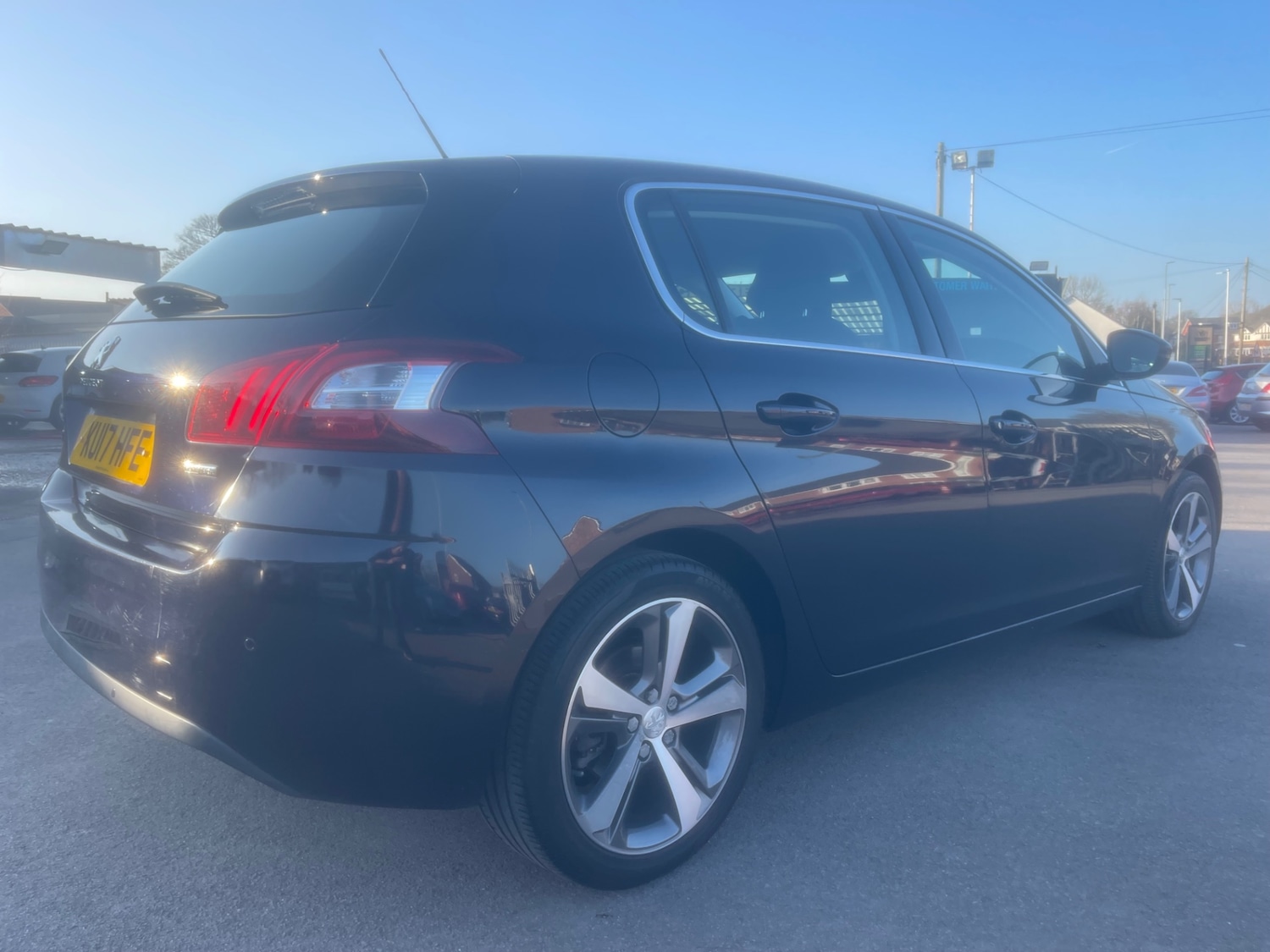 Used Peugeot 308 2017 for sale - 77759412: Photo 3