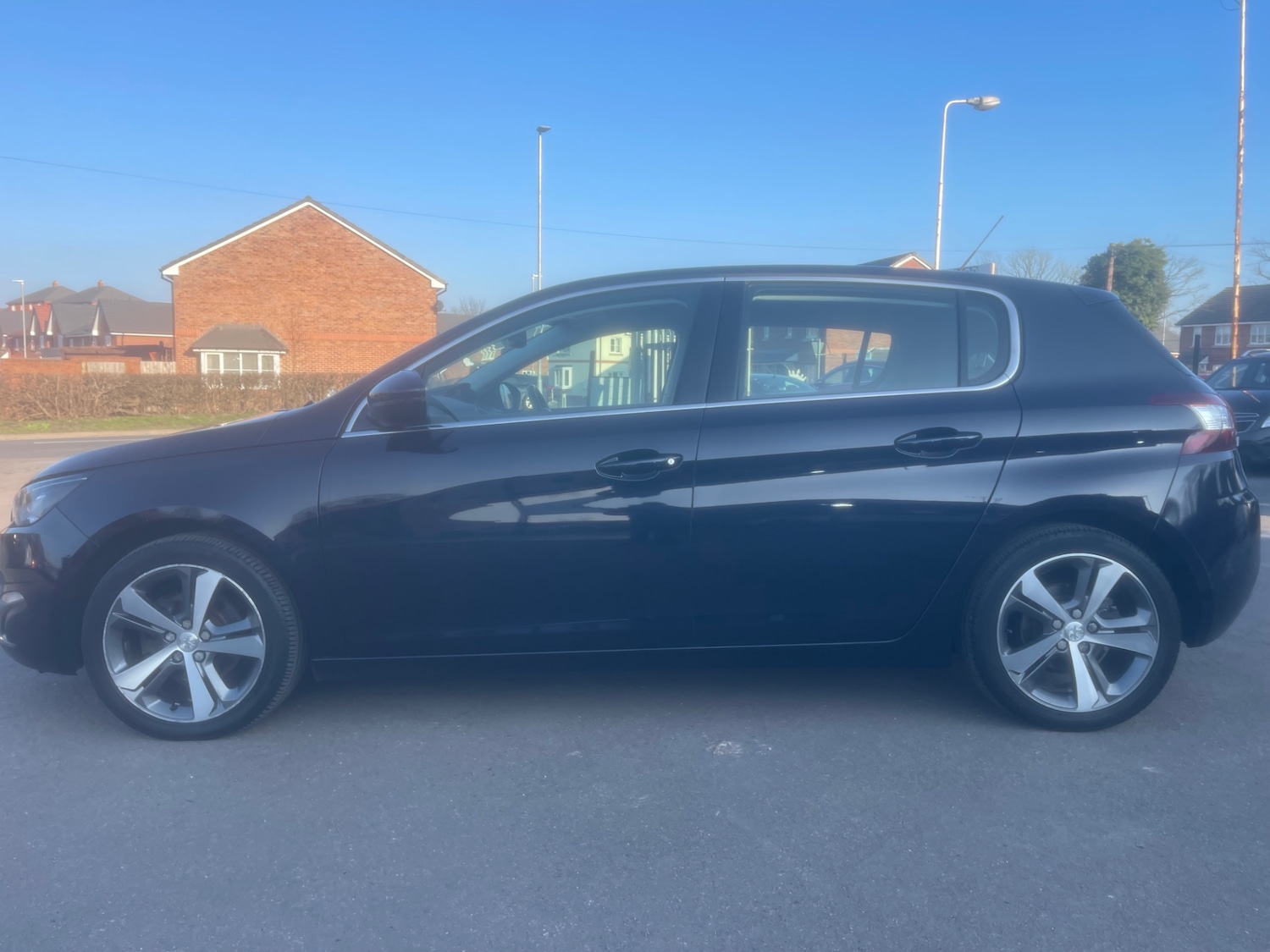 Used Peugeot 308 2017 for sale - 77759412: Photo 6
