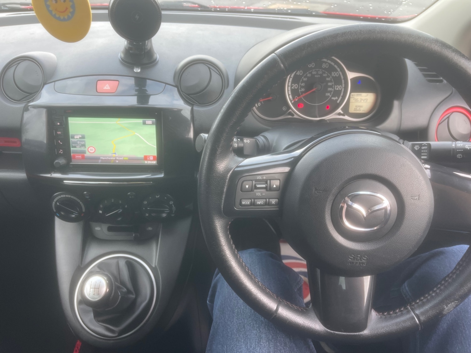 Used Mazda Mazda2 2014 for sale - 77649875: Photo 10