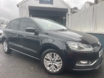 Used Volkswagen Polo 2014 for sale - 76885254: Photo