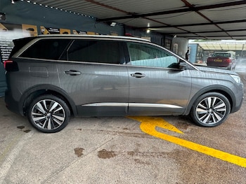 Used Peugeot 5008 2020 for sale - 79386420: Photo