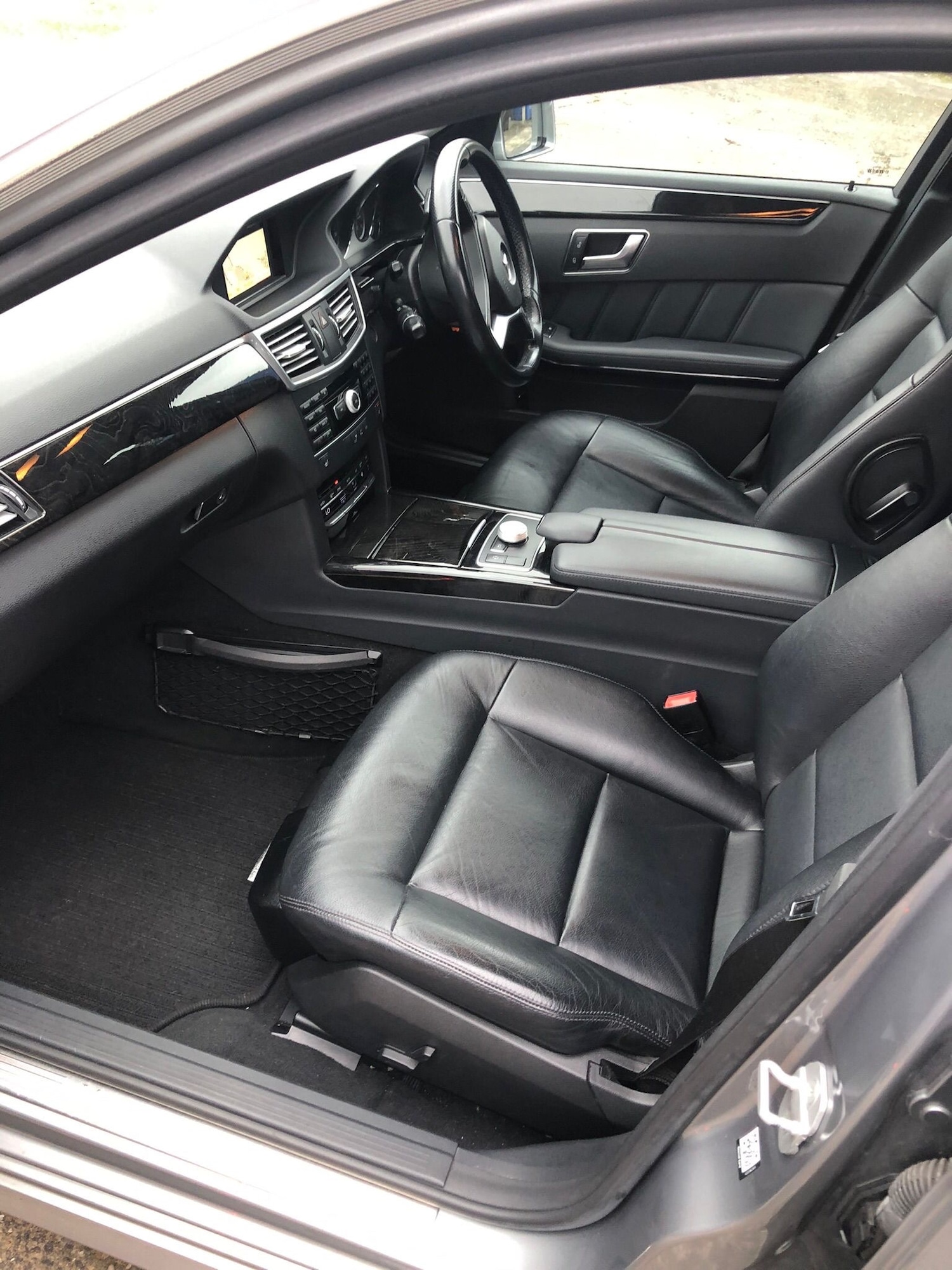 Used Mercedes-Benz E Class 2012 for sale - 77378991: Photo 8