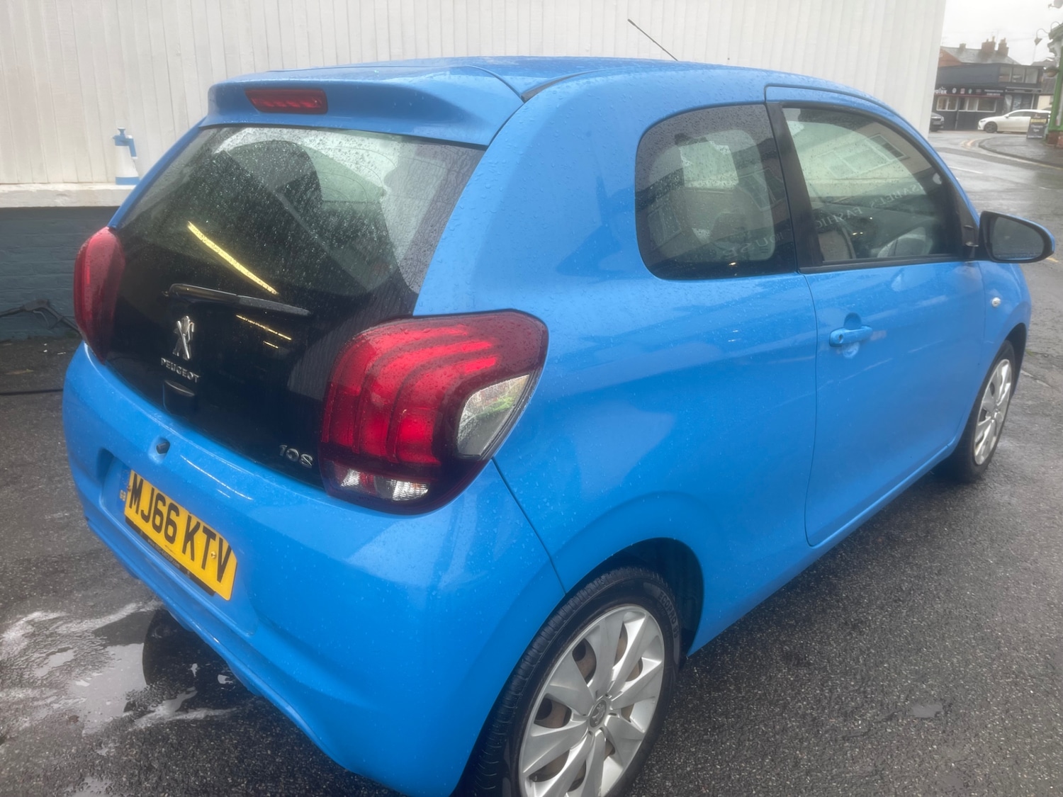 Used Peugeot 108 2016 for sale - 76559588: Photo 3