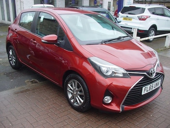 Used Toyota Yaris 2015 for sale - 77838659: Photo