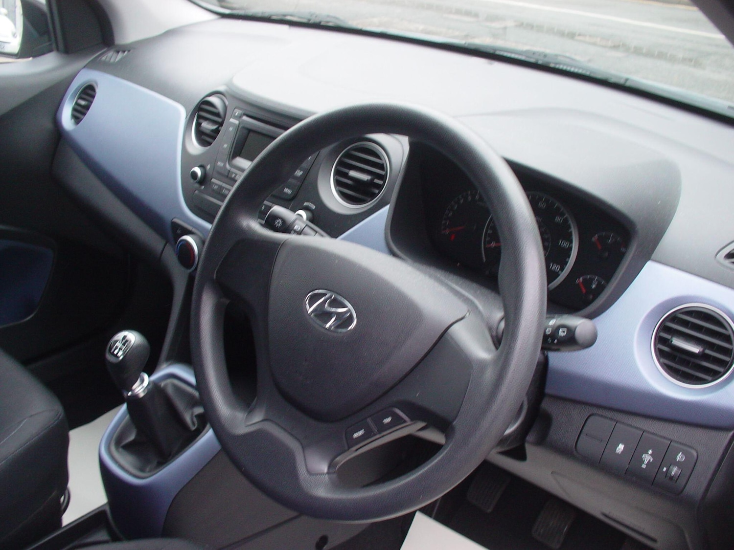 Used Hyundai i10 for sale - 77825242: Photo 24
