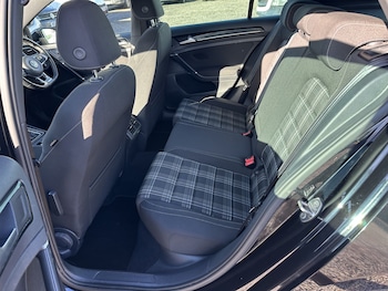 Used Volkswagen Golf 2016 for sale - 77438425: Photo