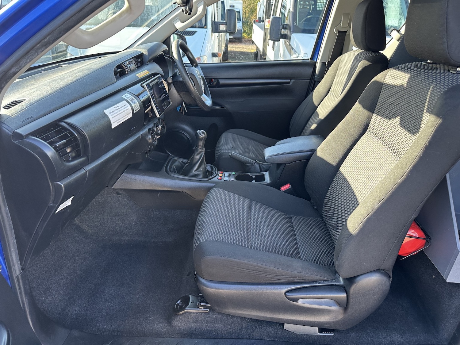 Used Toyota Hilux 2018 for sale - 77465044: Photo 4