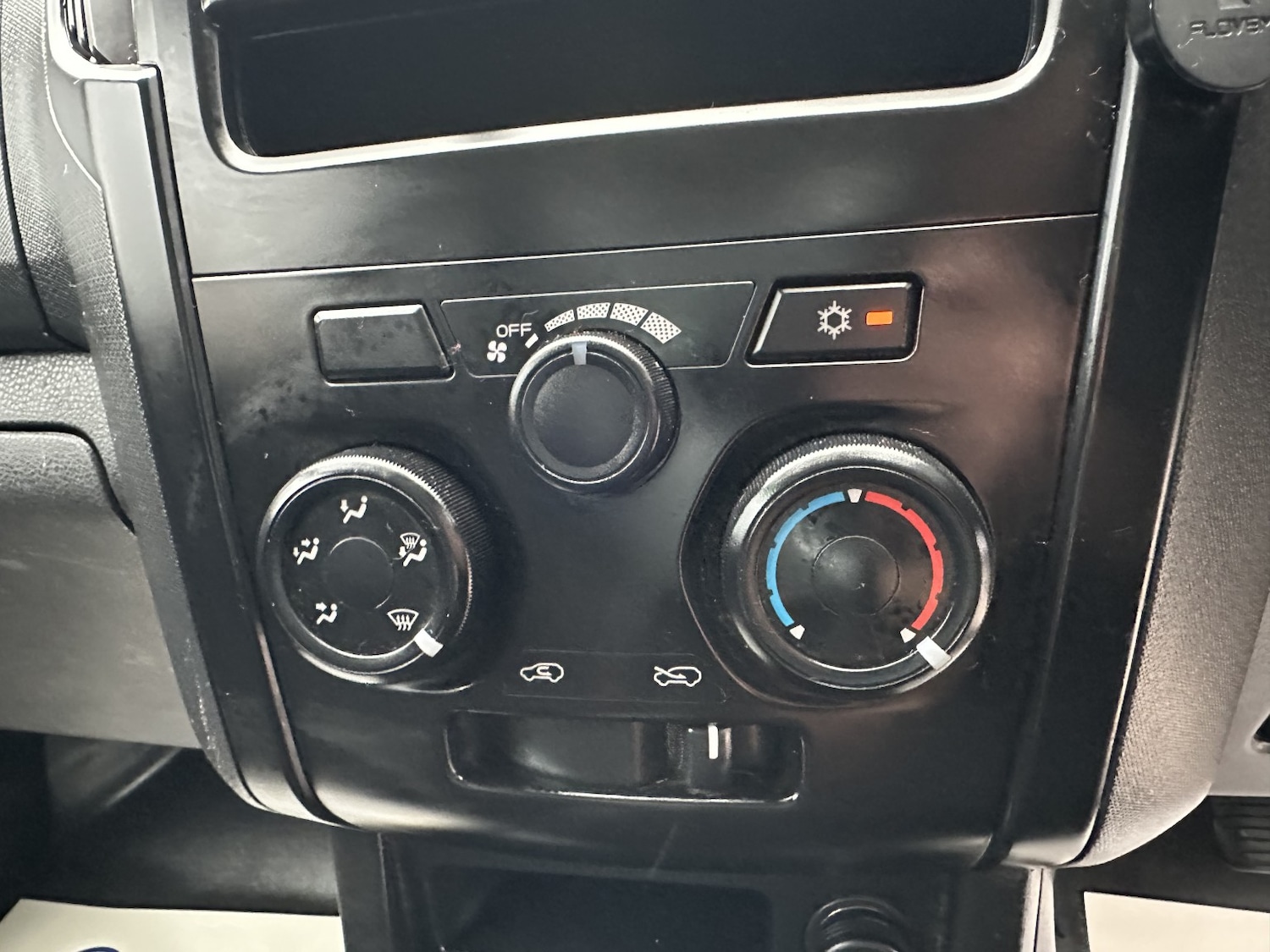 Used Isuzu D-Max 2019 for sale - 76497595: Photo 15