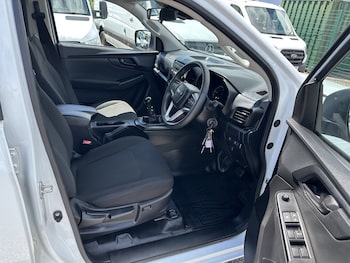 Used Isuzu D-Max 2024 for sale - 78782313: Photo