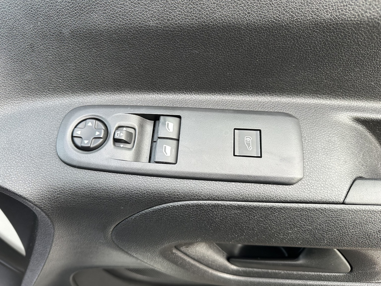 Used Peugeot Partner 2020 for sale - 77622510: Photo 14