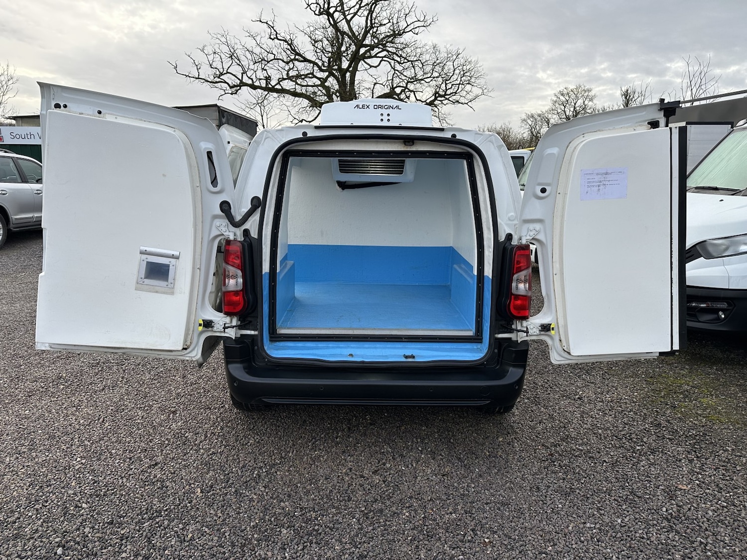 Used Peugeot Partner 2020 for sale - 77622510: Photo 9