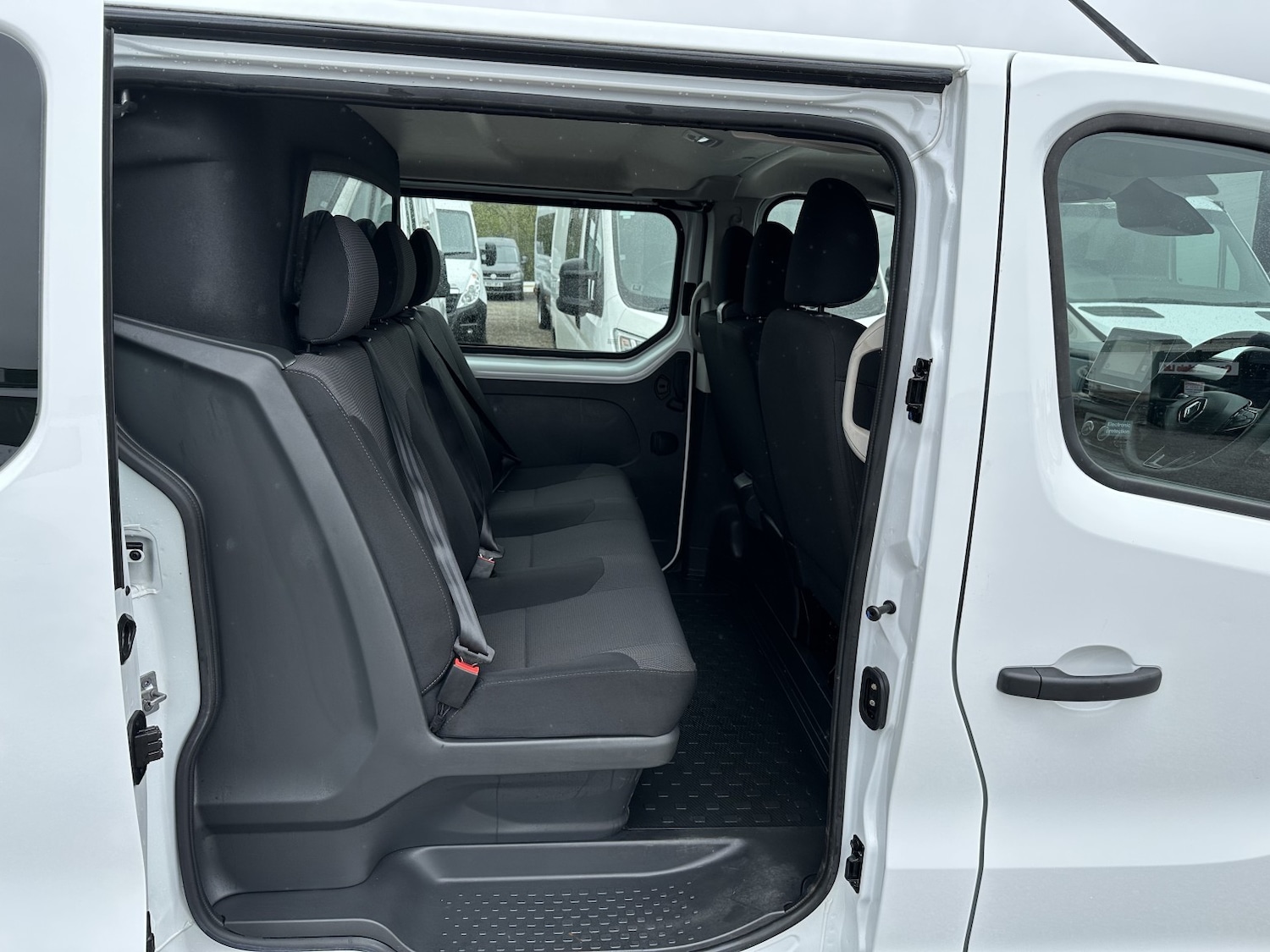 Used Renault Trafic 2024 for sale - 78125106: Photo 4