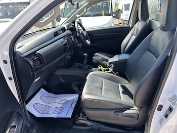 Used Toyota Hilux 2020 for sale - 78373567: Photo