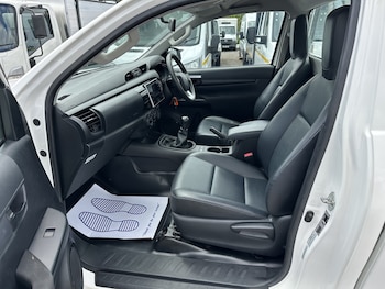 Used Toyota Hilux 2020 for sale - 78865058: Photo