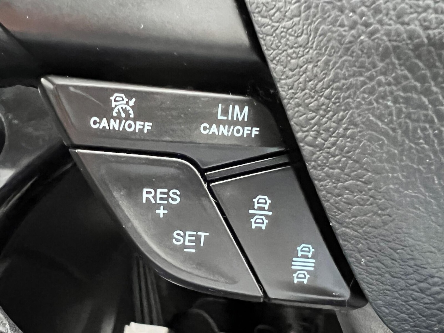 Used Ford Kuga 2018 for sale - 76493976: Photo 23