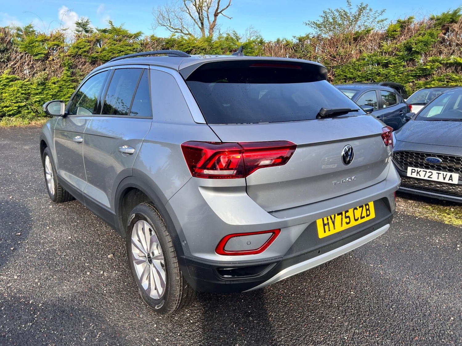 Used Volkswagen T-Roc 2025 for sale - 76366527: Photo 2