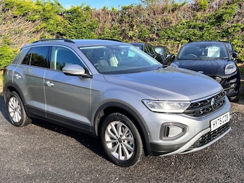Used Volkswagen T-Roc 2025 for sale - 76366527: Photo