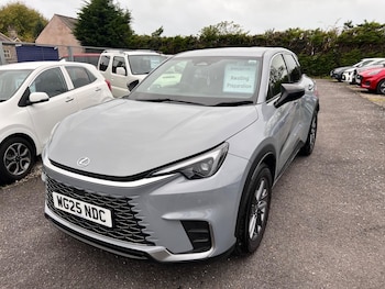 Used Lexus LBX 2025 for sale - 76241592: Photo 4