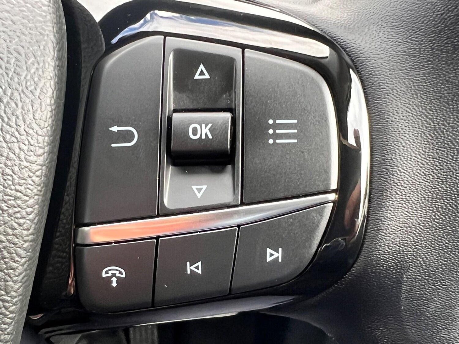 Used Ford Kuga 2025 for sale - 75852573: Photo 17