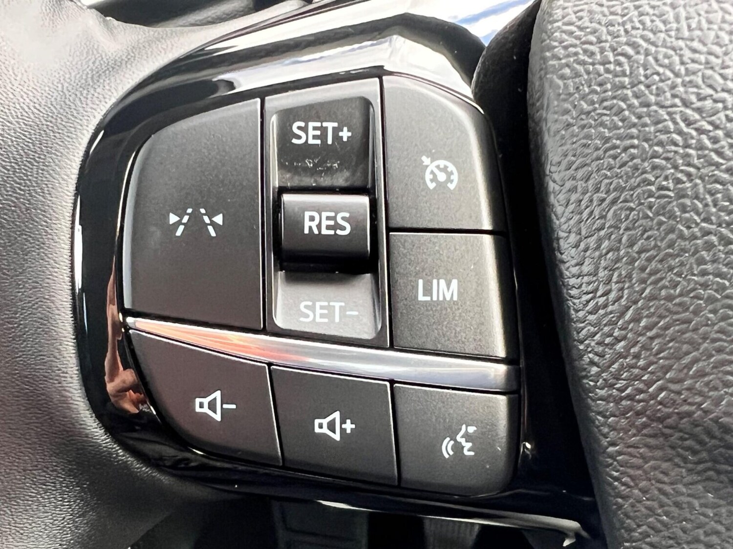 Used Ford Kuga 2025 for sale - 75852573: Photo 18