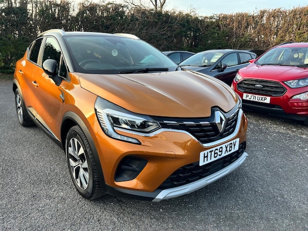 Used Renault Captur 2020 for sale - 75467210: Photo 2
