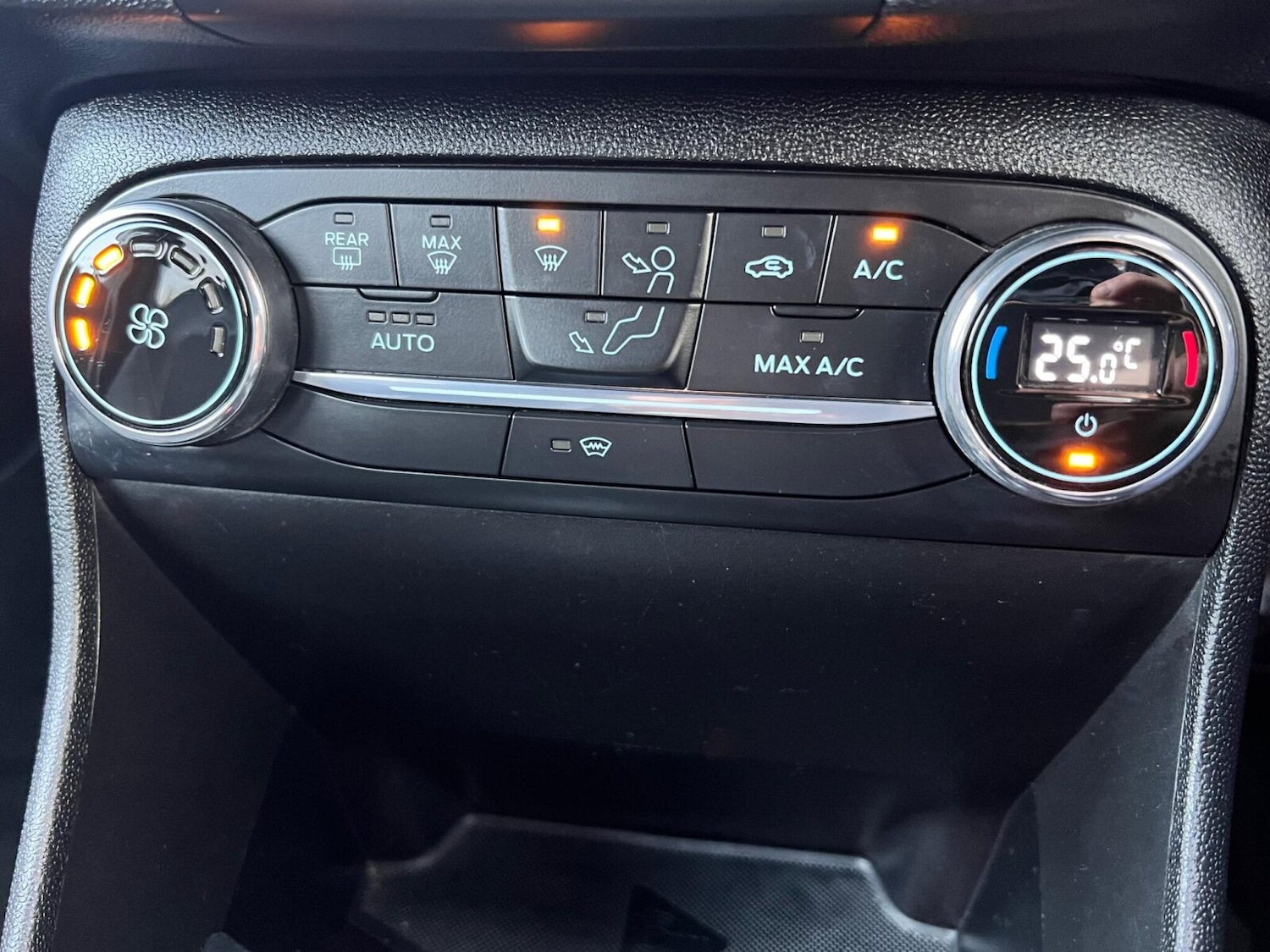 Used Ford Fiesta 2018 for sale - 76966498: Photo 20