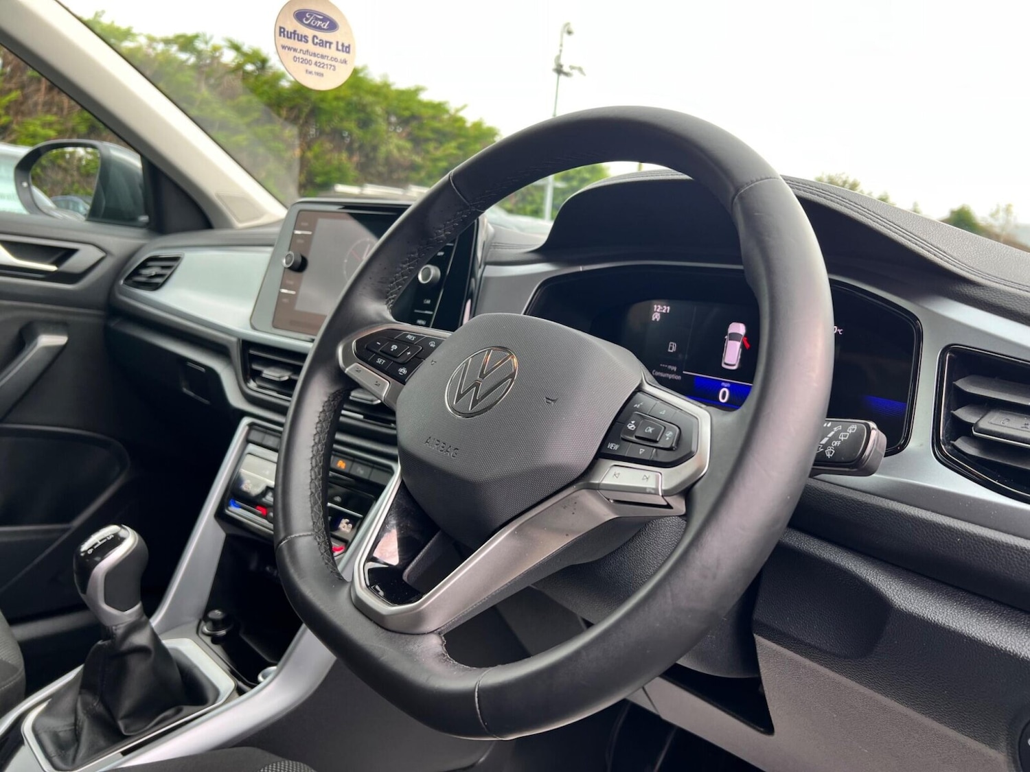 Used Volkswagen T-Roc 2025 for sale - 76316885: Photo 8