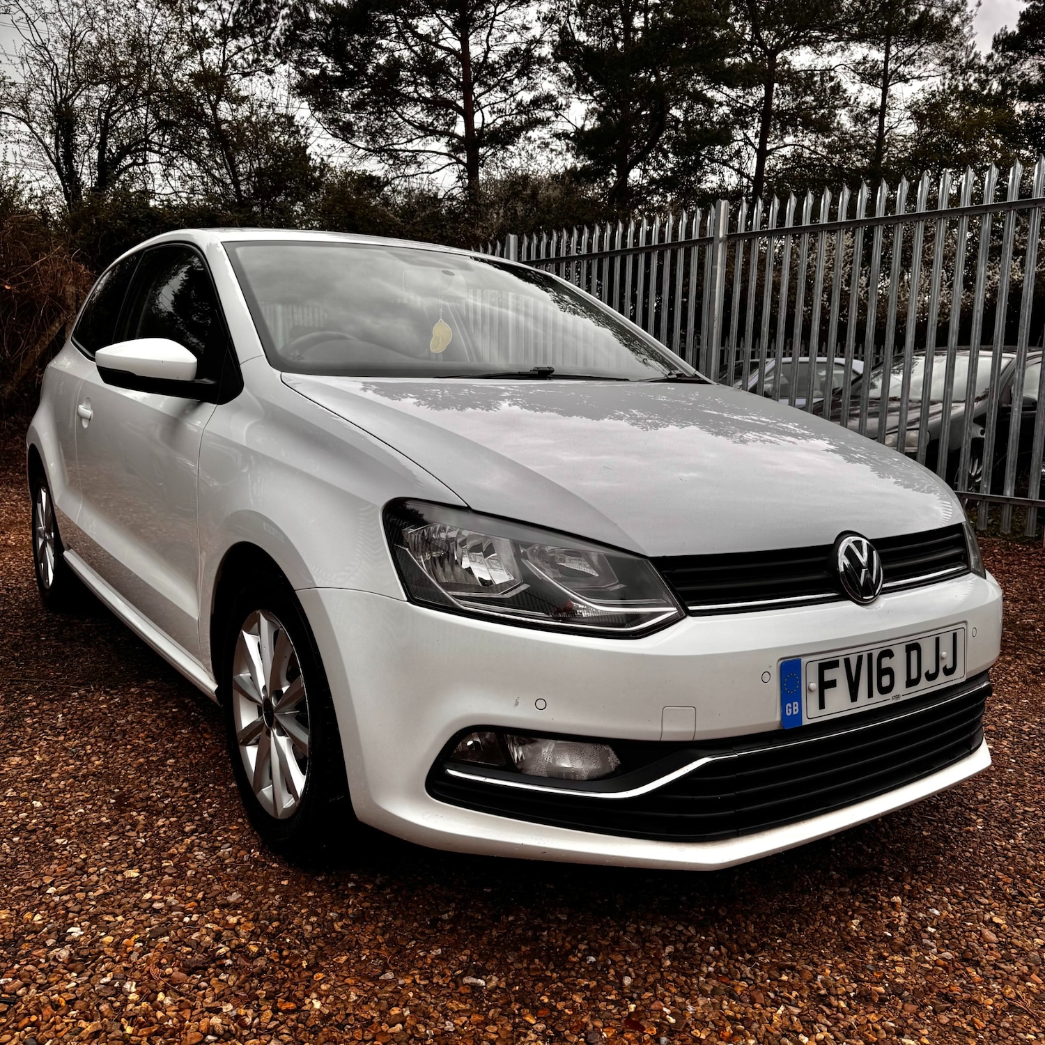 Used Volkswagen Polo 2016 for sale - 78063186: Photo 2