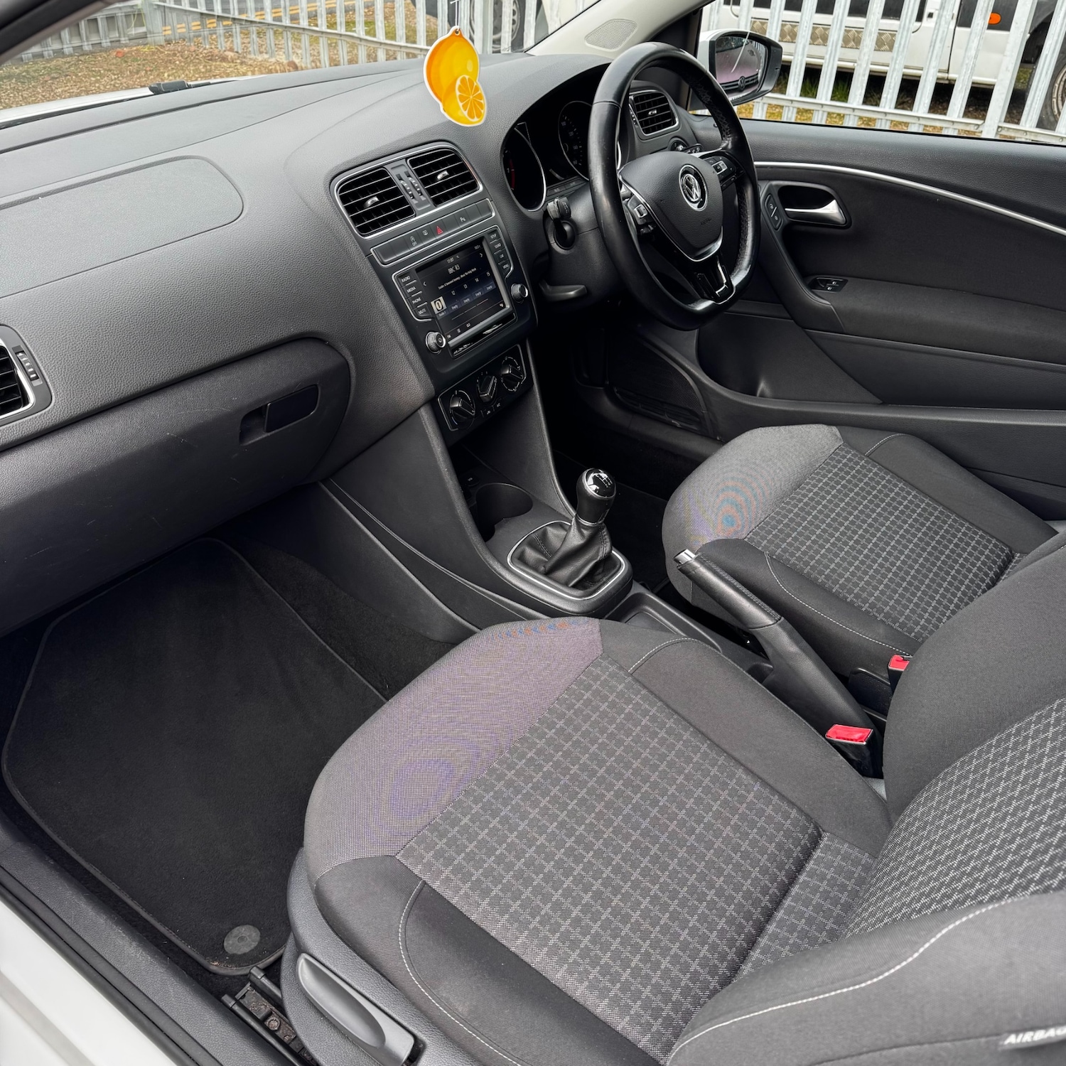 Used Volkswagen Polo 2016 for sale - 78063186: Photo 24