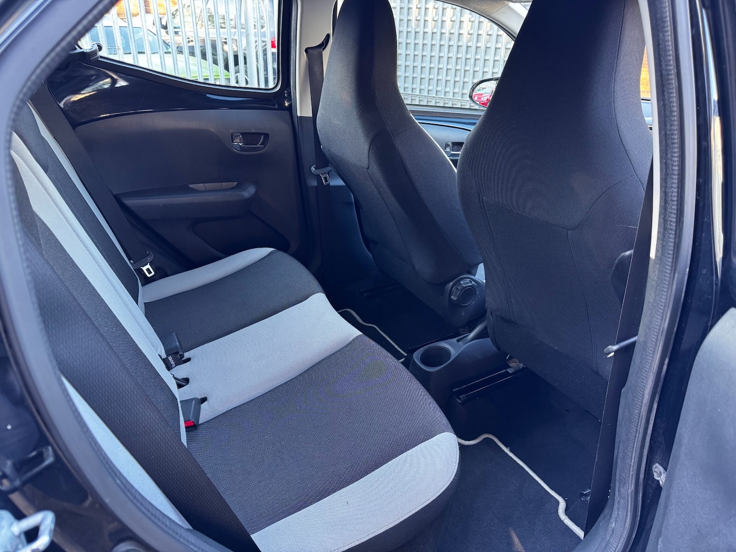 Used Toyota AYGO 2015 for sale - 78169864: Photo 14