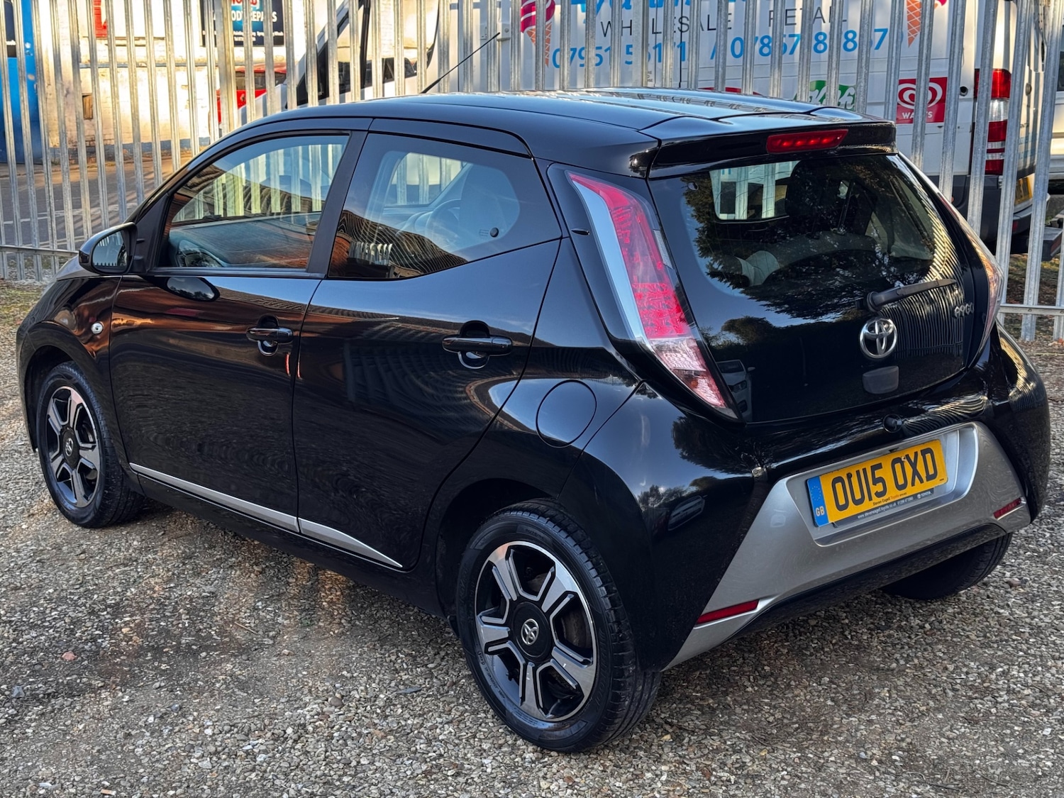 Used Toyota AYGO 2015 for sale - 78169864: Photo 3