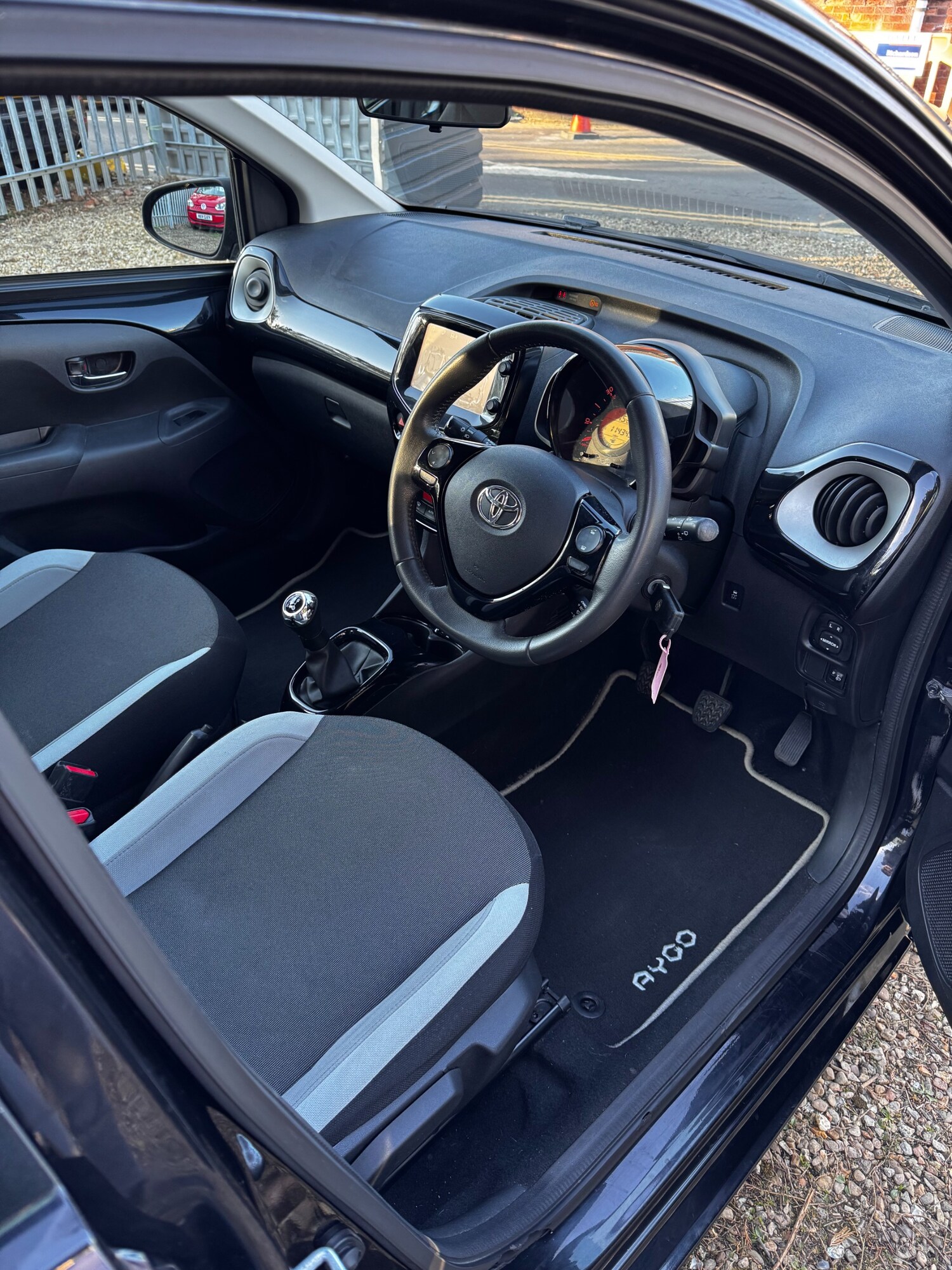 Used Toyota AYGO 2015 for sale - 78169864: Photo 8